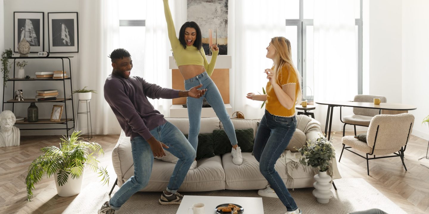 friends-having-fun-together